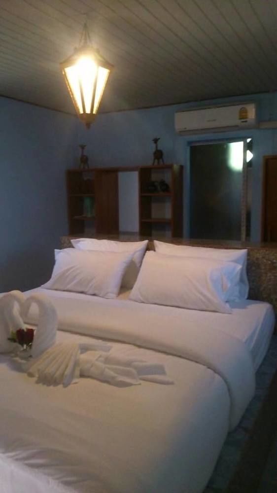 Phusam Big Resort Ko Mook Esterno foto
