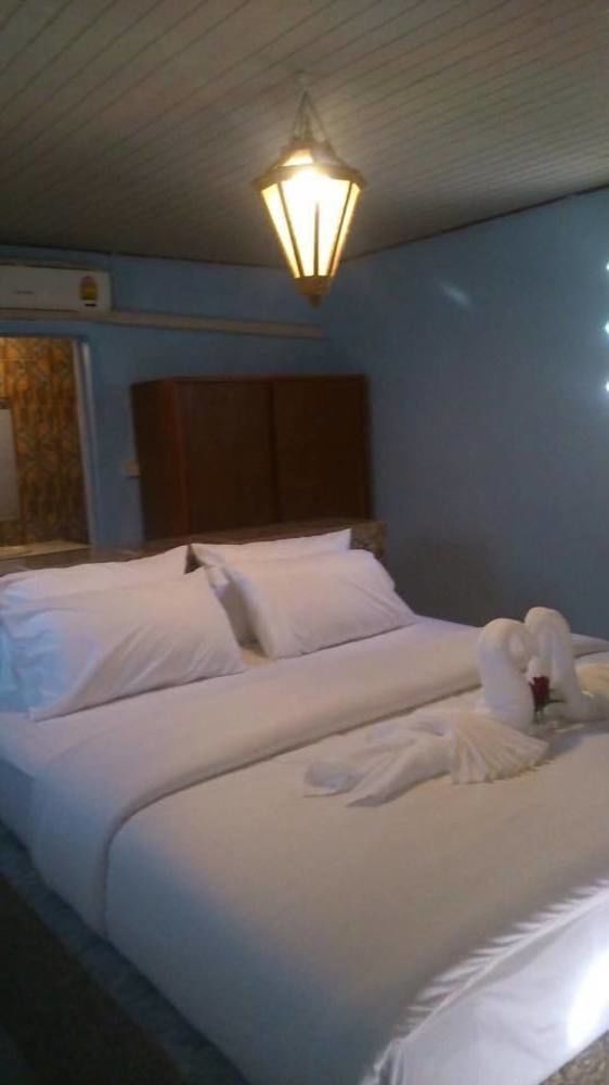 Phusam Big Resort Ko Mook Esterno foto